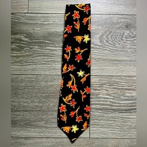 Ungaro Navy Floral Print 100% Silk Tie 57.5” Long 3.5” Wide Spring Work Career